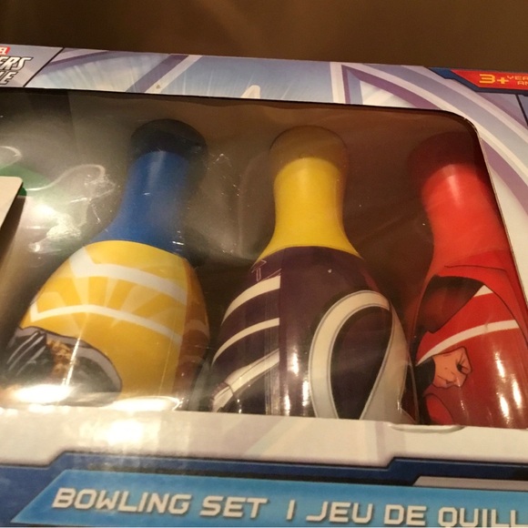 🆕 🎳 MARVEL AVENGERS BOWLING SET / Primary Colors / 6 Pins & 1 Bowling Ball 🎳 - Picture 5 of 12